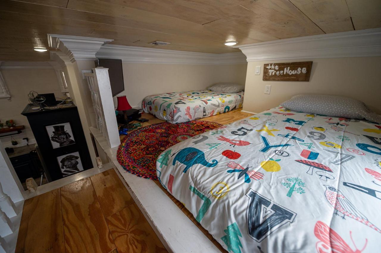 Chateau Royale, Pet Friendly, On Bayou, Downtown! New Iberia Ngoại thất bức ảnh